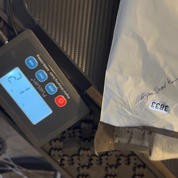 Gym Shark Sweater Mens Size Medium Gray Heathered Rest Day Essential Crew NWT - Picture 15 of 15